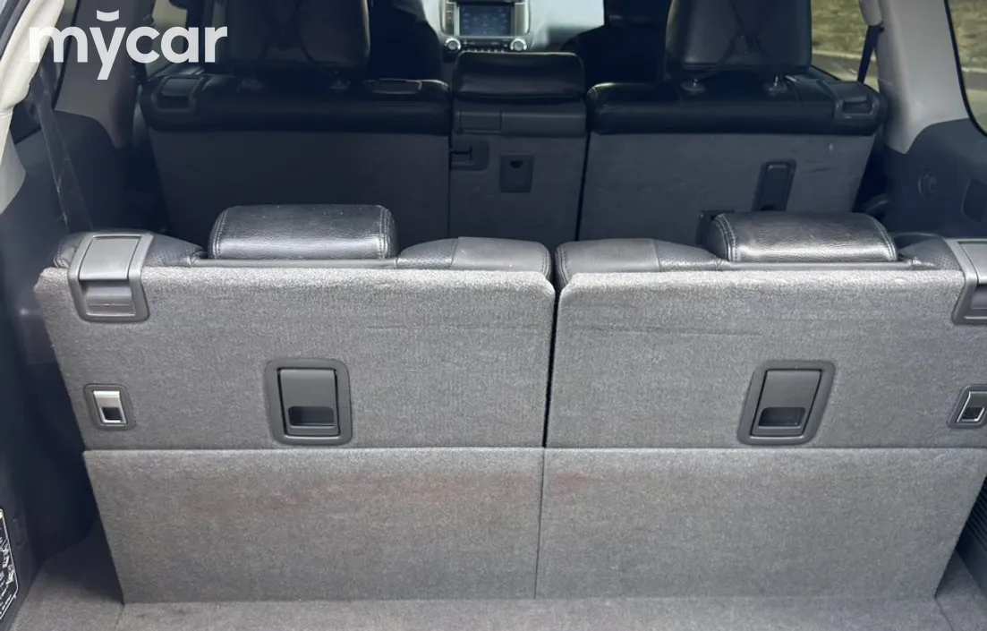 Toyota Land Cruiser Prado 2012