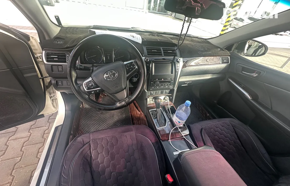 Toyota Camry 2016