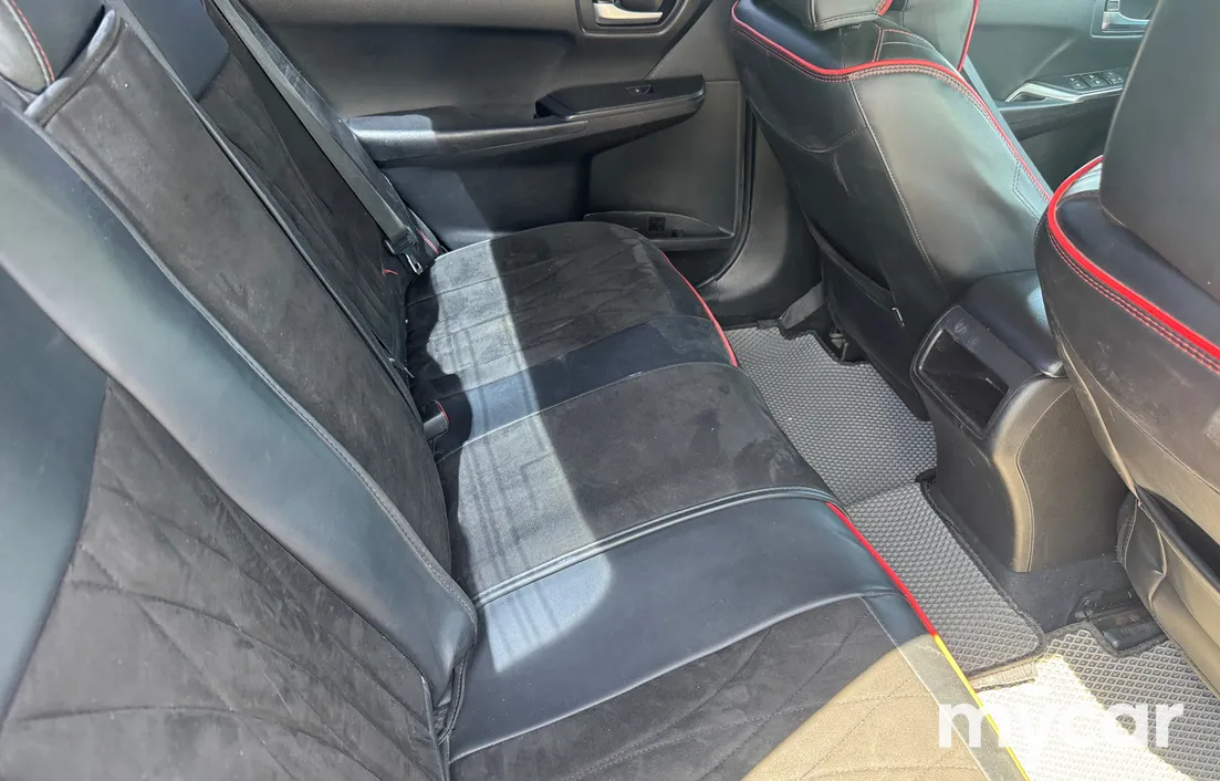 Toyota Camry 2015