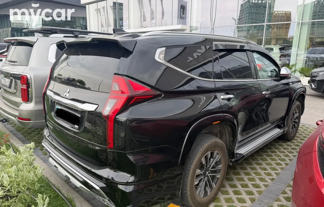 Mitsubishi Montero Sport 2022