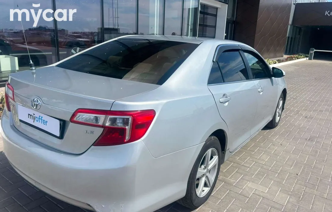 Toyota Camry 2012