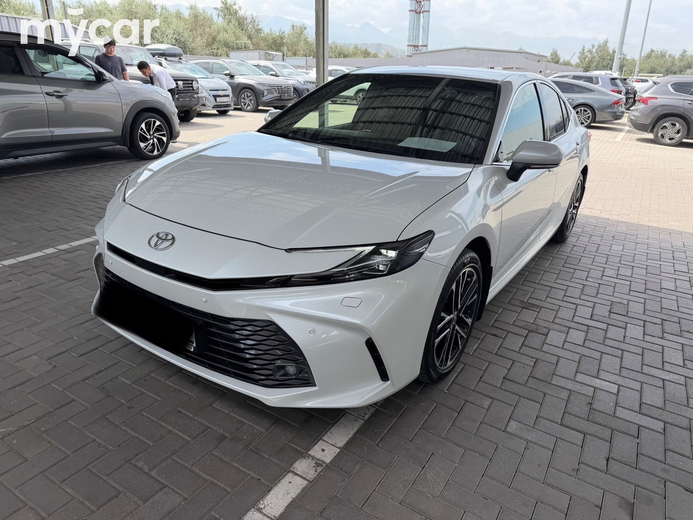 Toyota Camry 2025