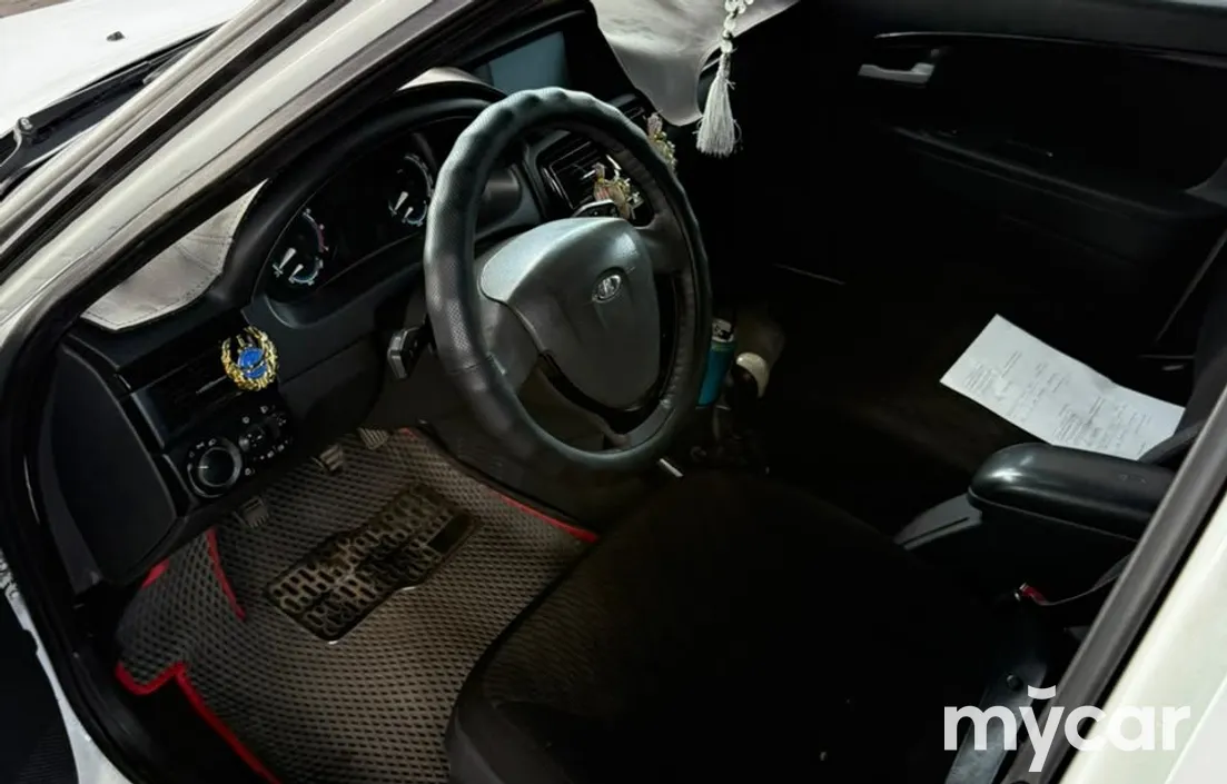 LADA Priora 2014
