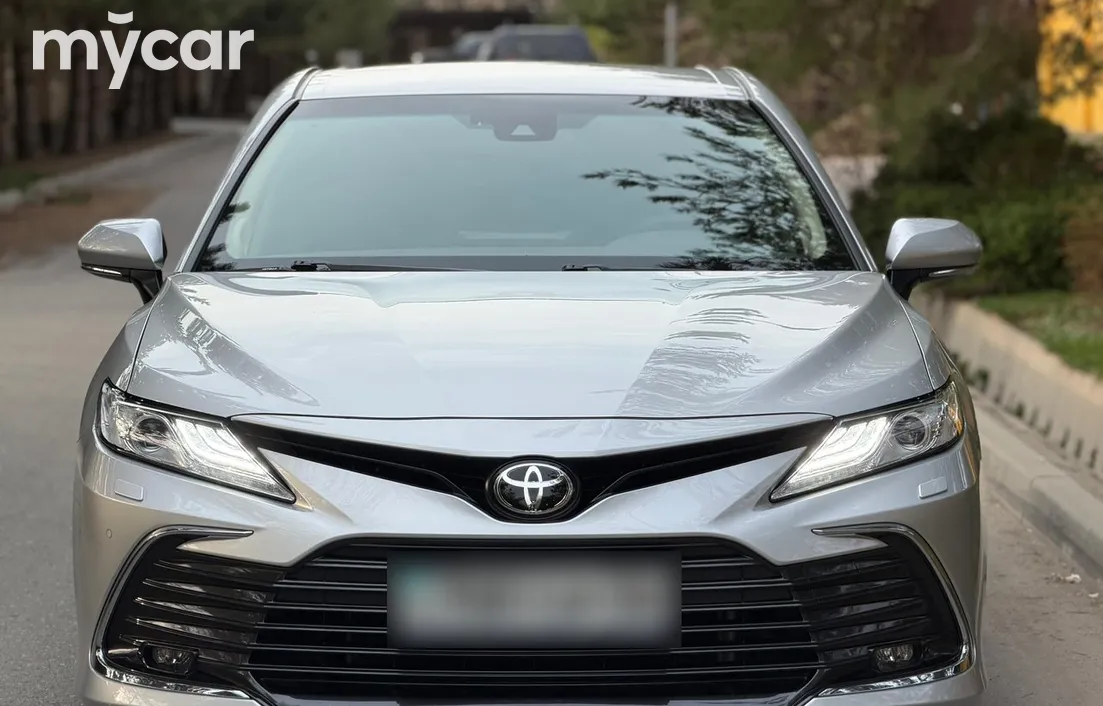 Toyota Camry 2023