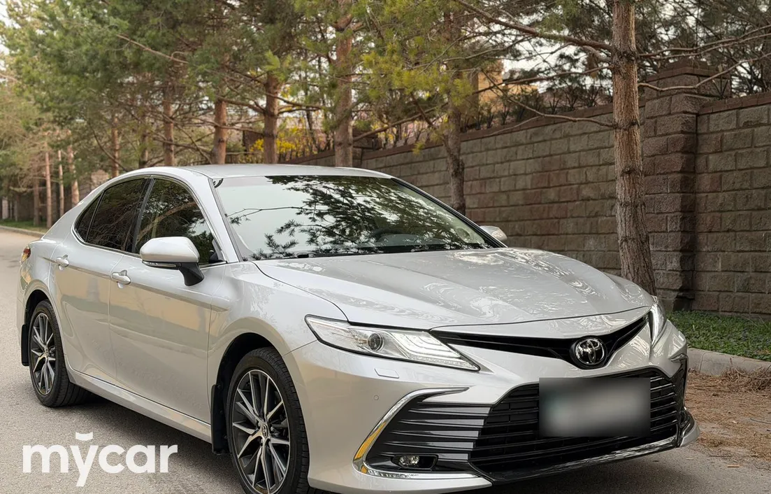 Toyota Camry 2023
