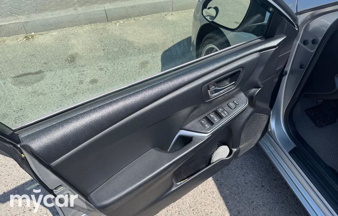 Toyota Camry 2015