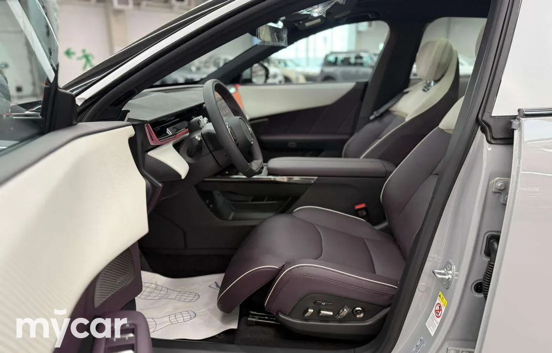 Mazda EZ-60 2025