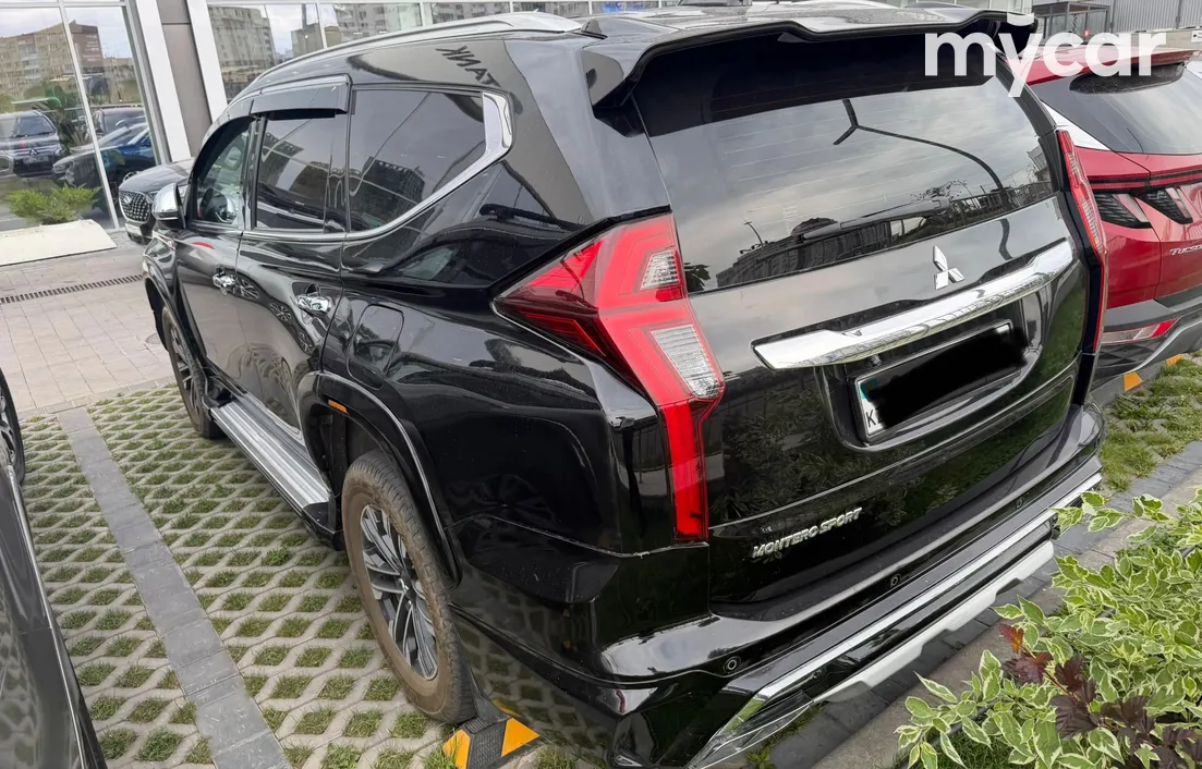 Mitsubishi Montero Sport 2022