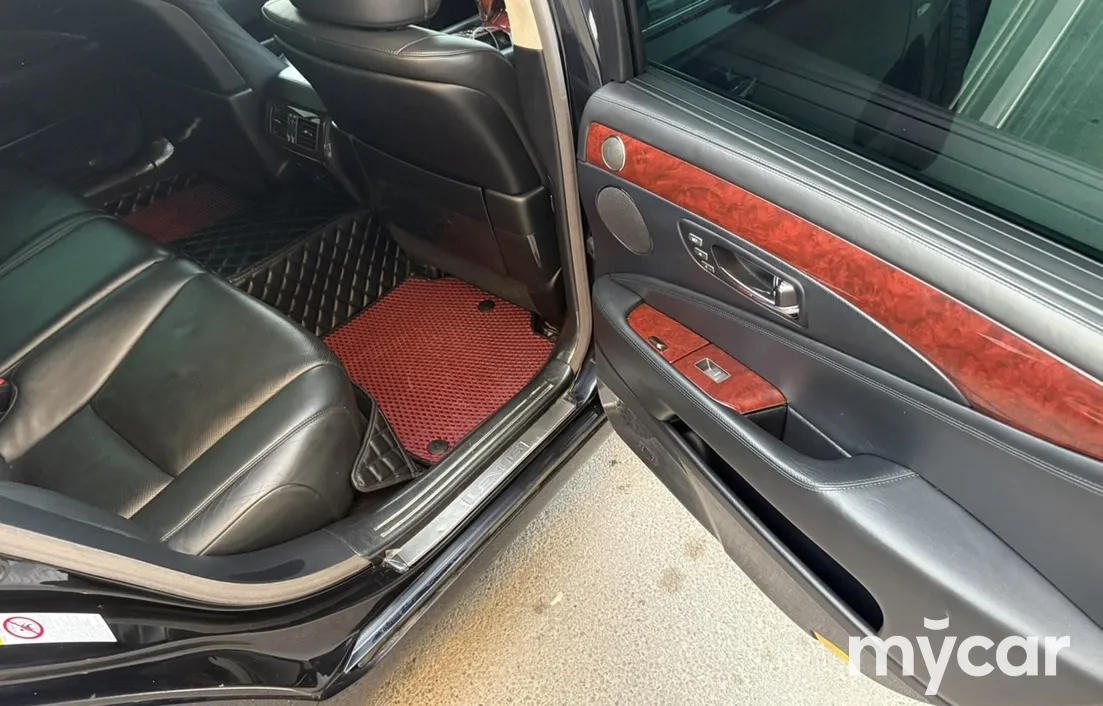 Lexus LS 2008