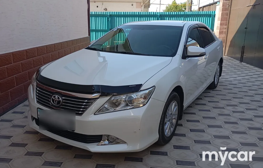 Toyota Camry 2014