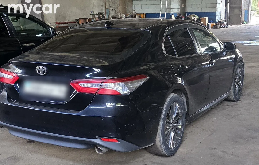 Toyota Camry 2018