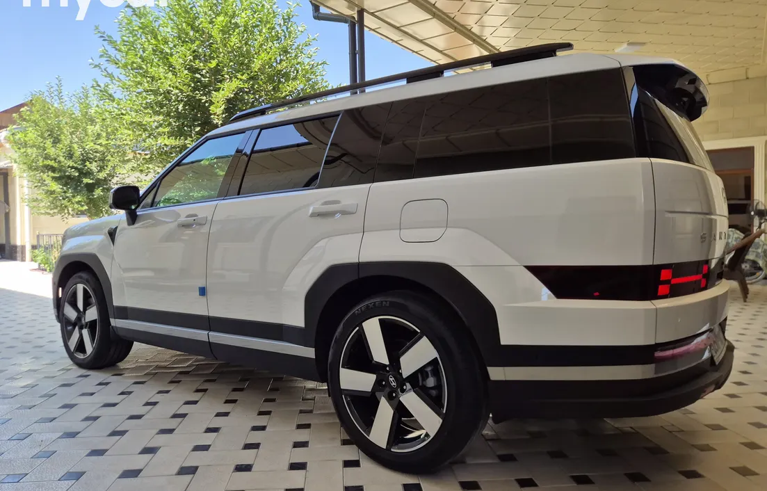 Hyundai Santa Fe 2025
