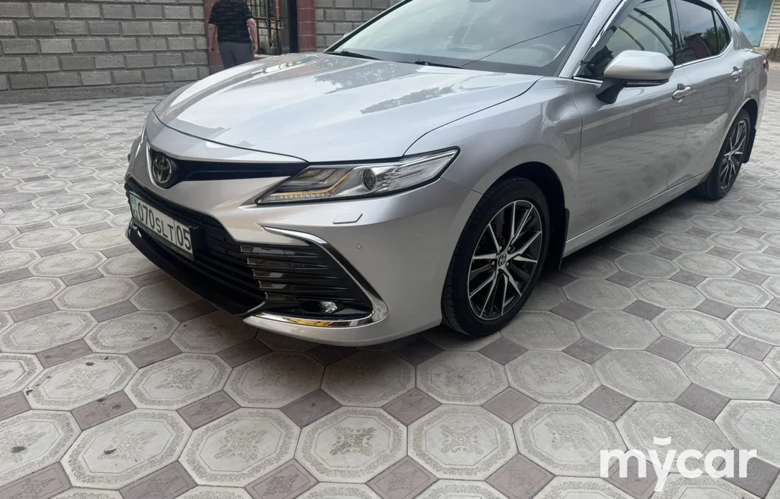 Toyota Camry 2023