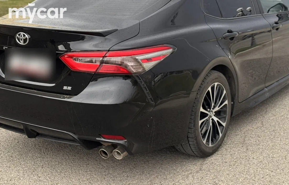 Toyota Camry 2018
