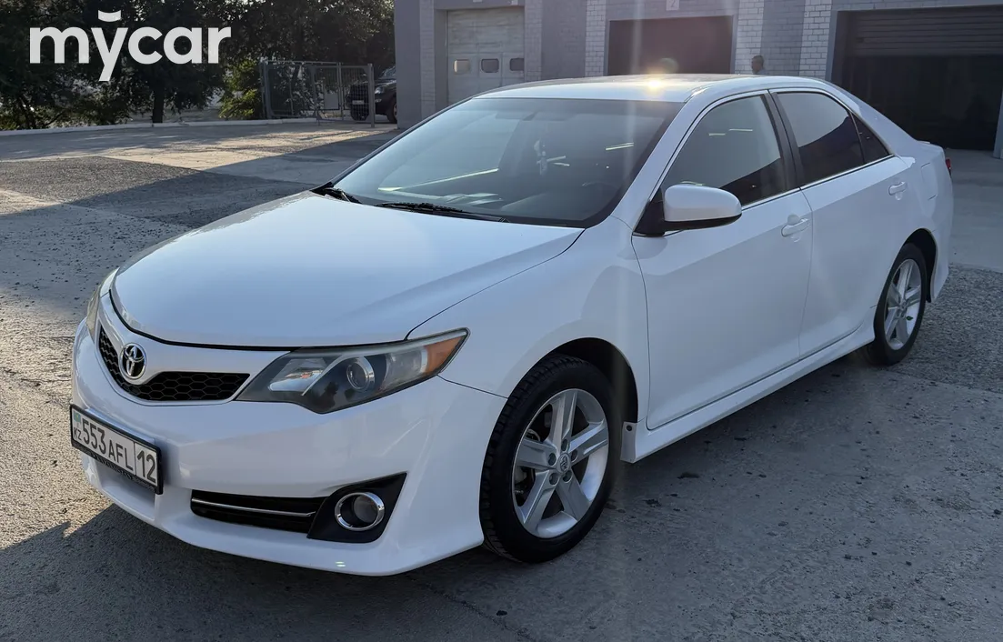 Toyota Camry 2012