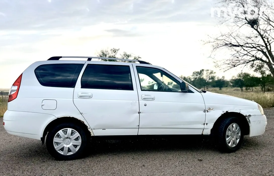 LADA Priora 2012