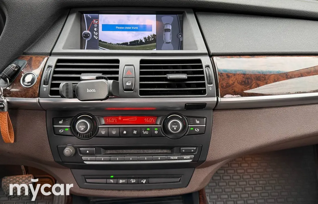 BMW X5 2011