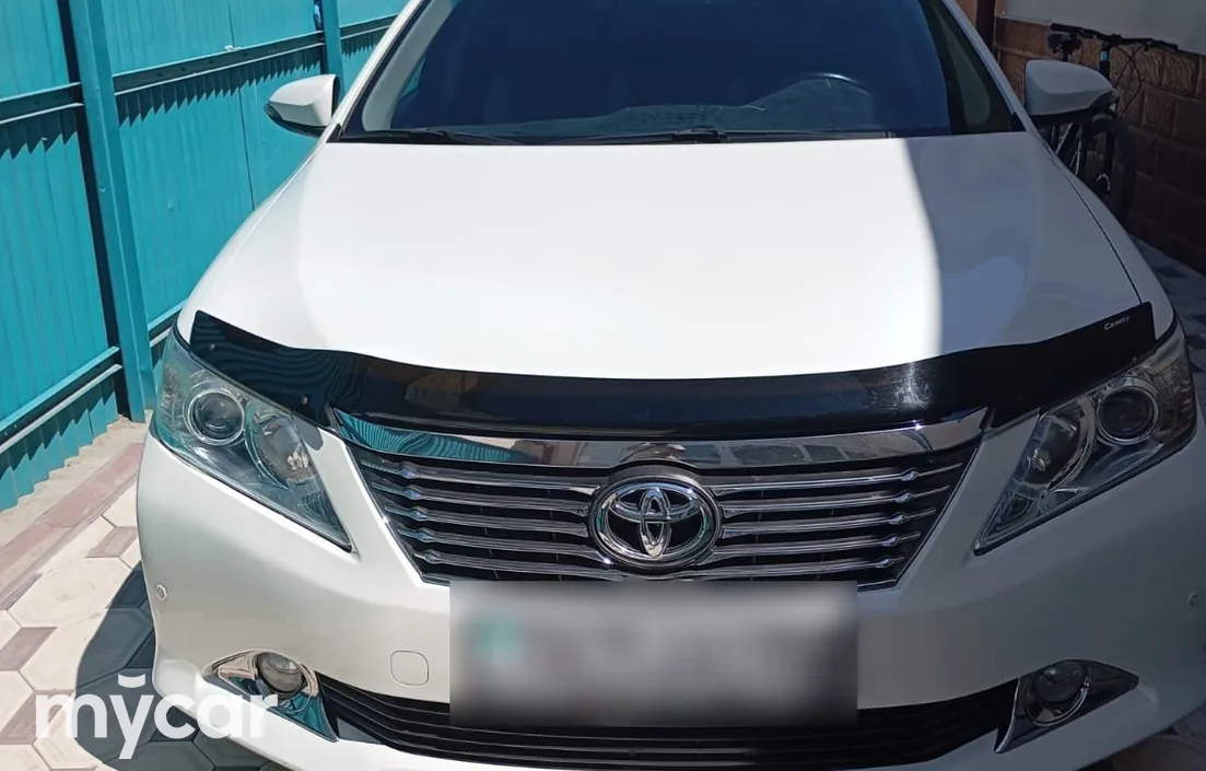 Toyota Camry 2014