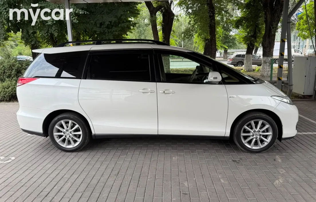 Toyota Previa 2019