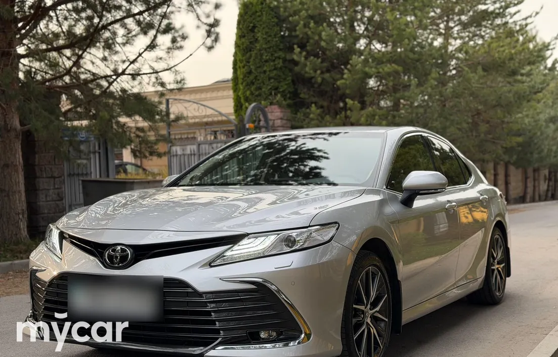 Toyota Camry 2023