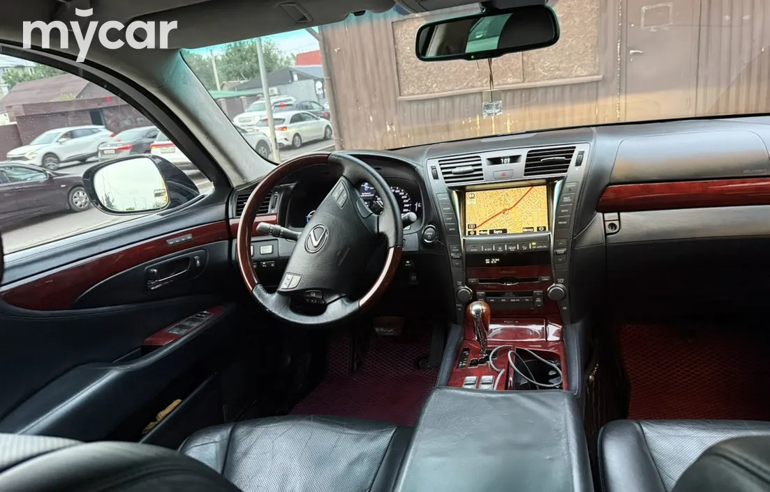 Lexus LS 2008