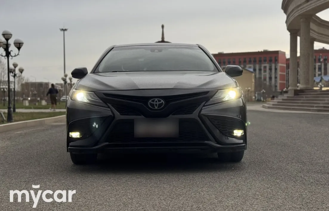 Toyota Camry 2018
