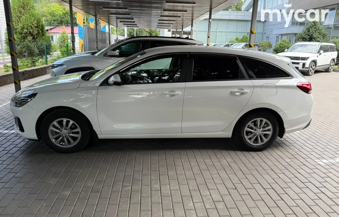 Hyundai i30 2024