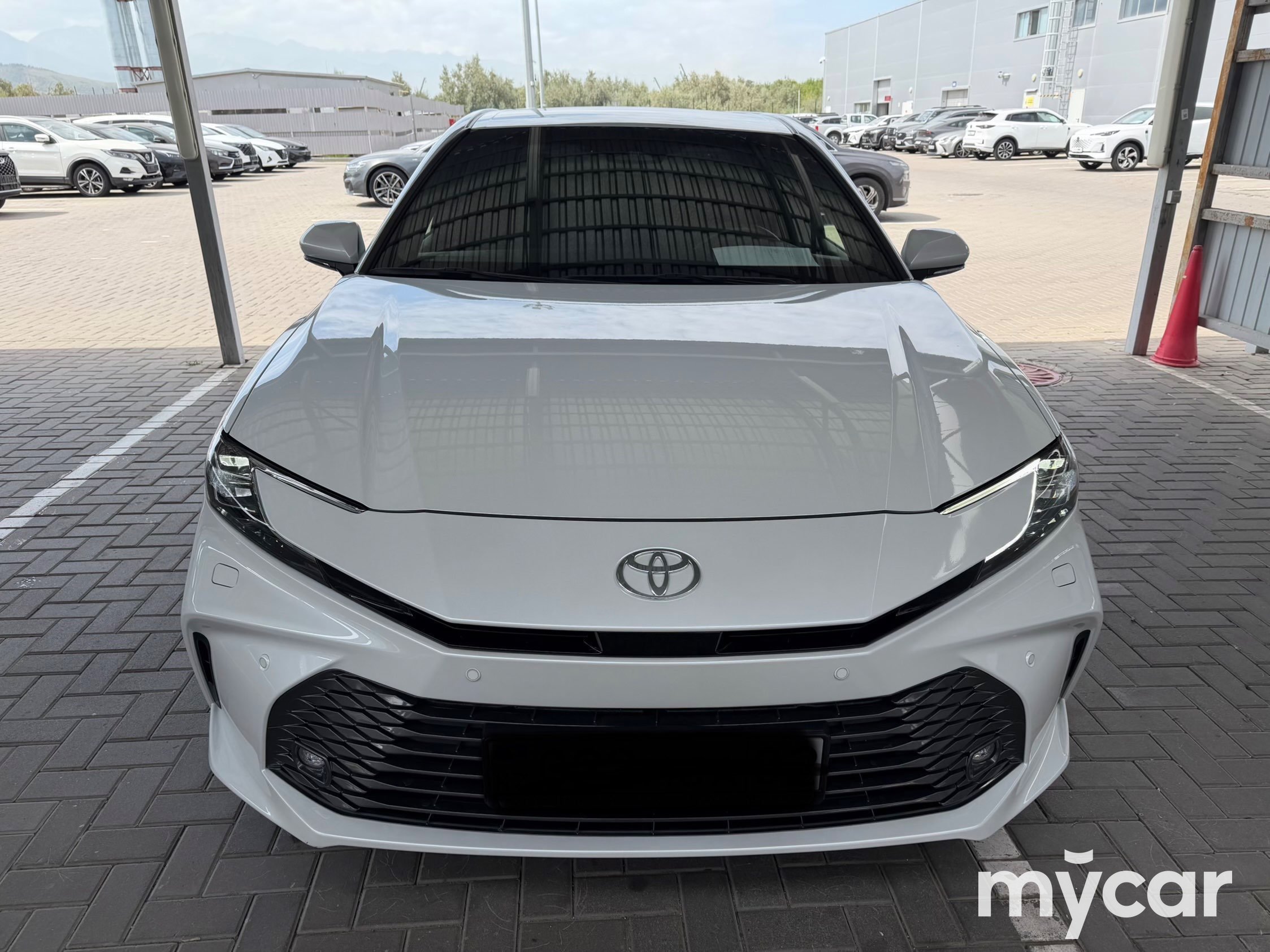 Toyota Camry 2025
