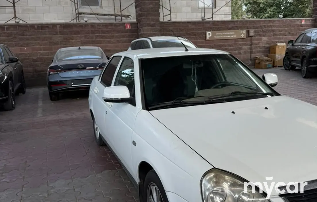 LADA Priora 2014