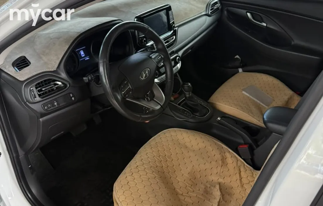 Hyundai i30 2024