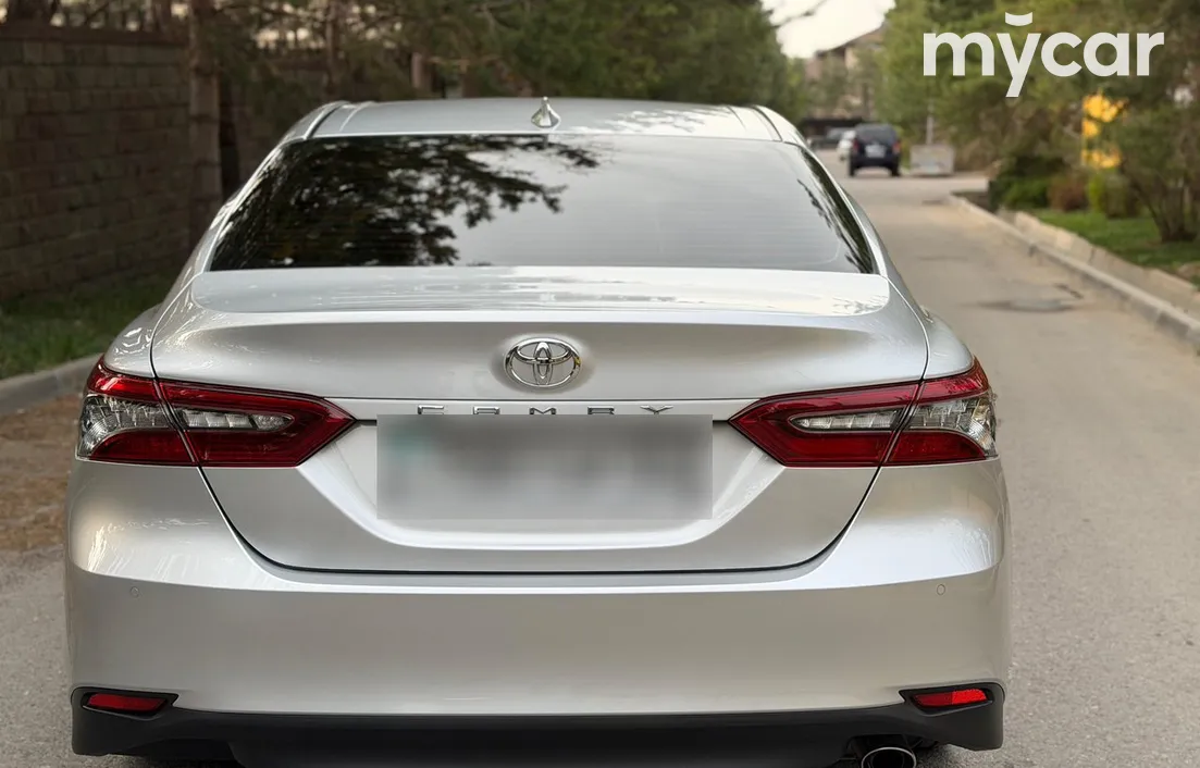 Toyota Camry 2023
