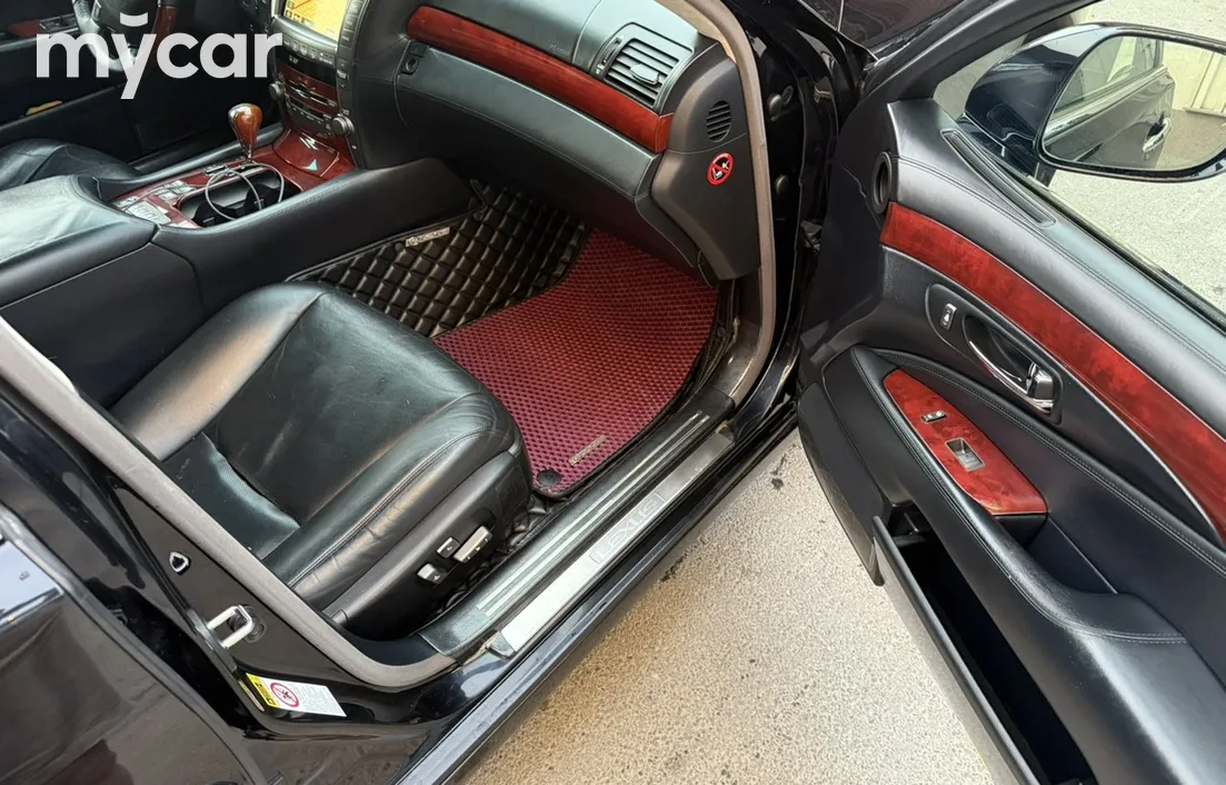 Lexus LS 2008
