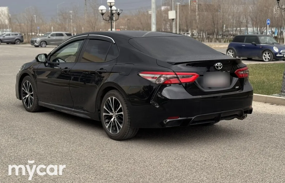 Toyota Camry 2018