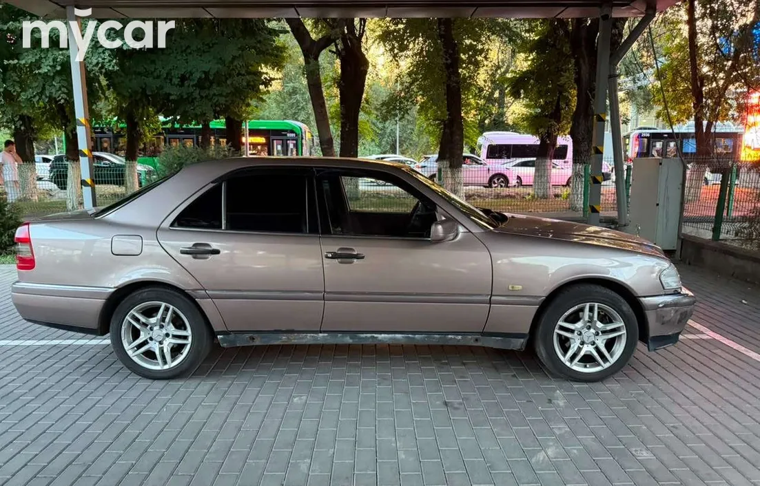 Mercedes-Benz C-Класс 1993