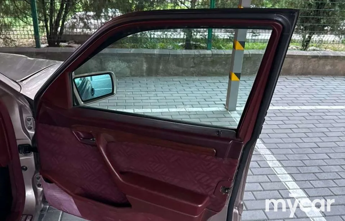 Mercedes-Benz C-Класс 1993