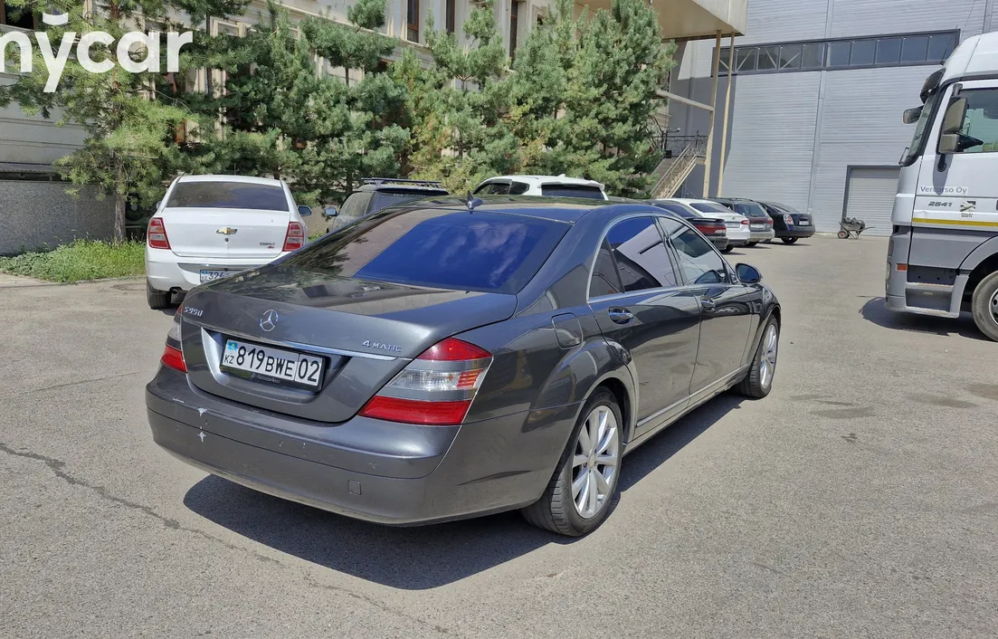 Mercedes-Benz S-Класс 2006