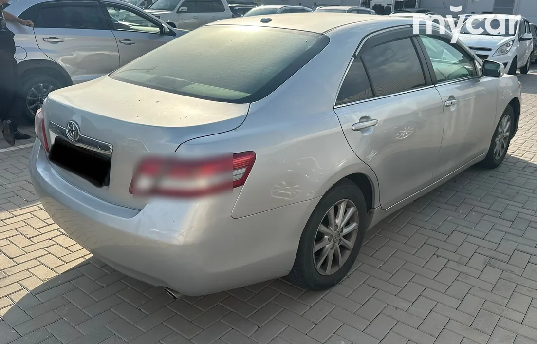 Toyota Camry 2010