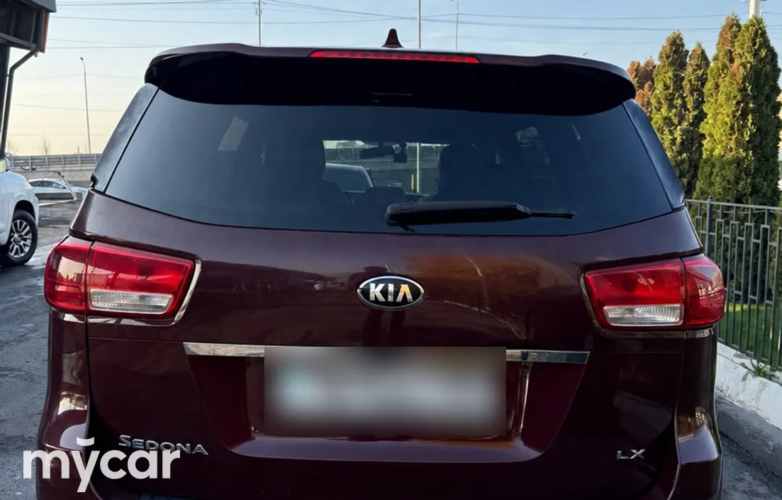 Kia Sedona 2015