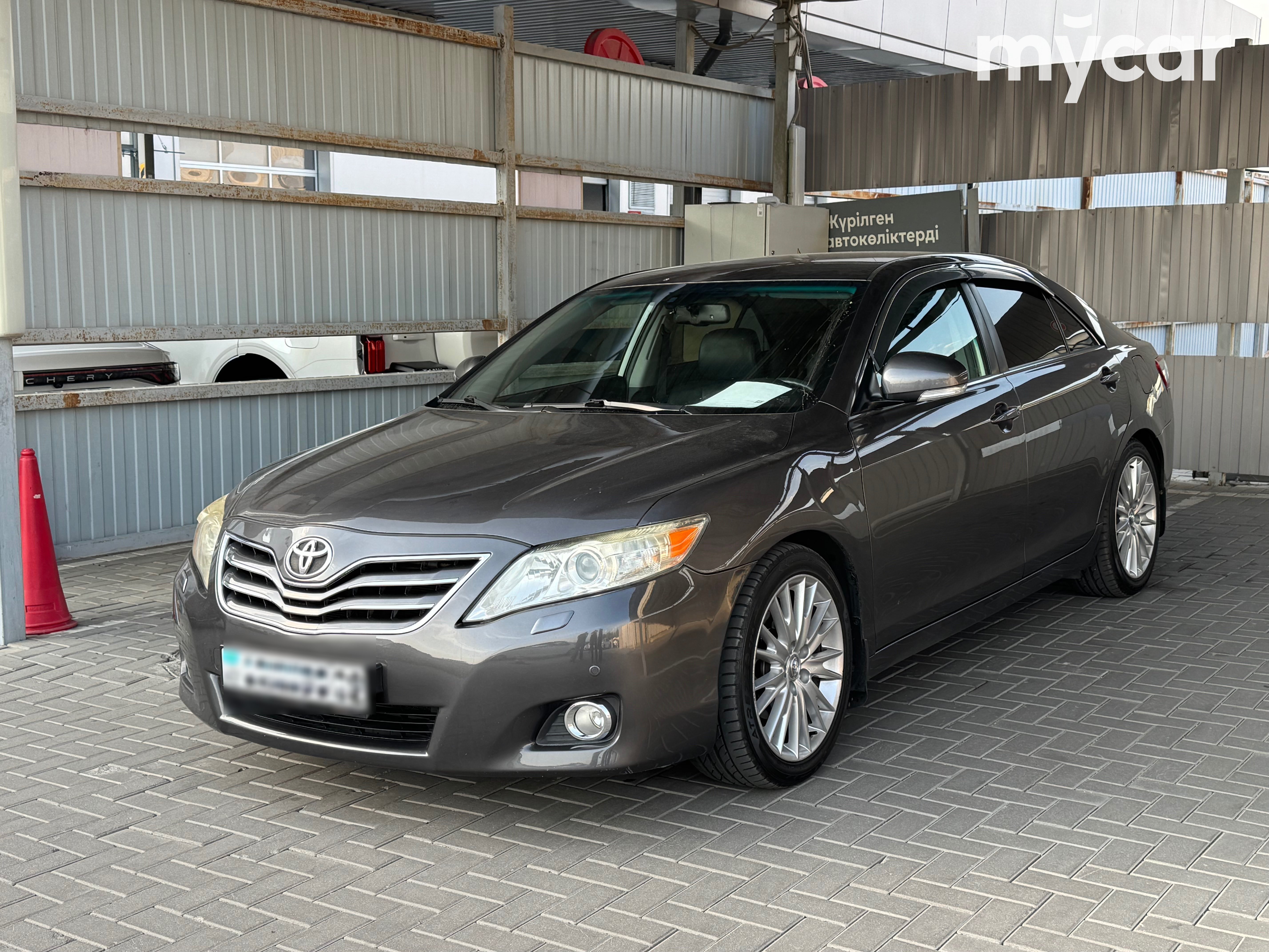 Toyota Camry 2011