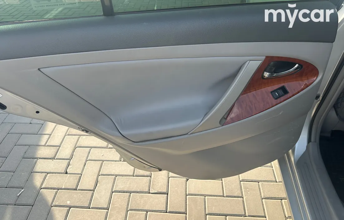 Toyota Camry 2010