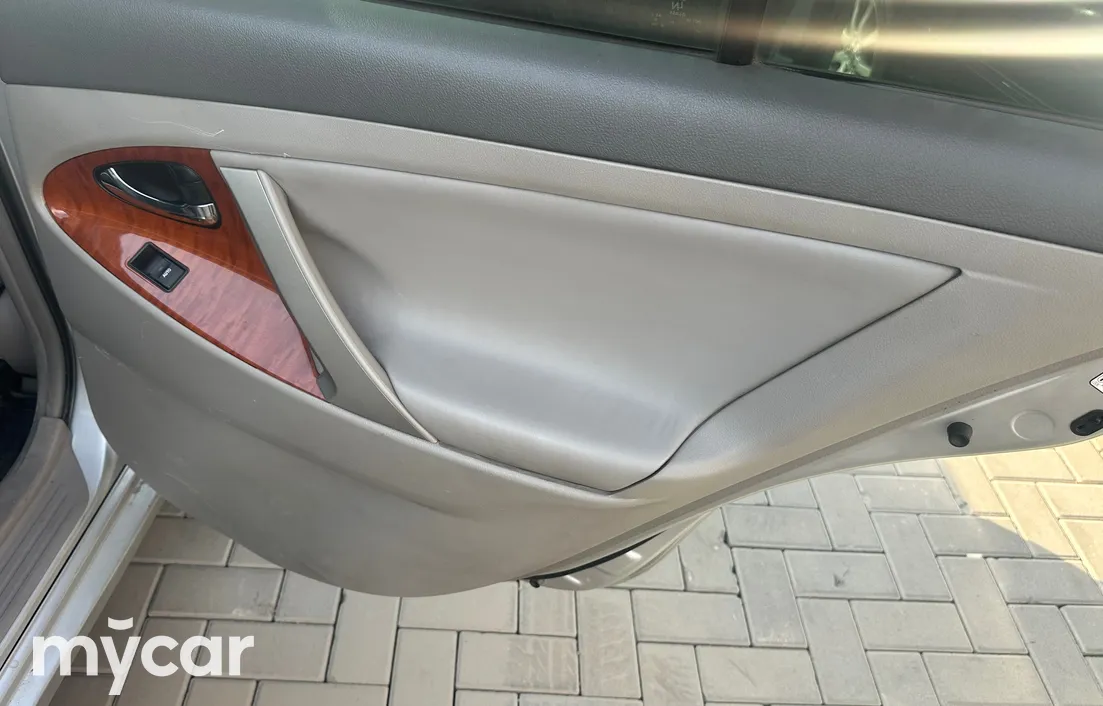Toyota Camry 2010