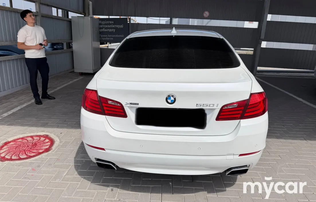 BMW 5 серия 2013