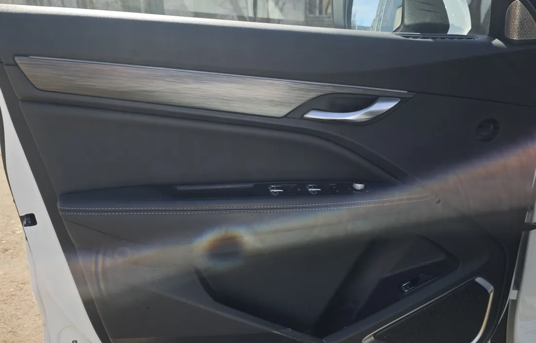 Geely Tugella 2023