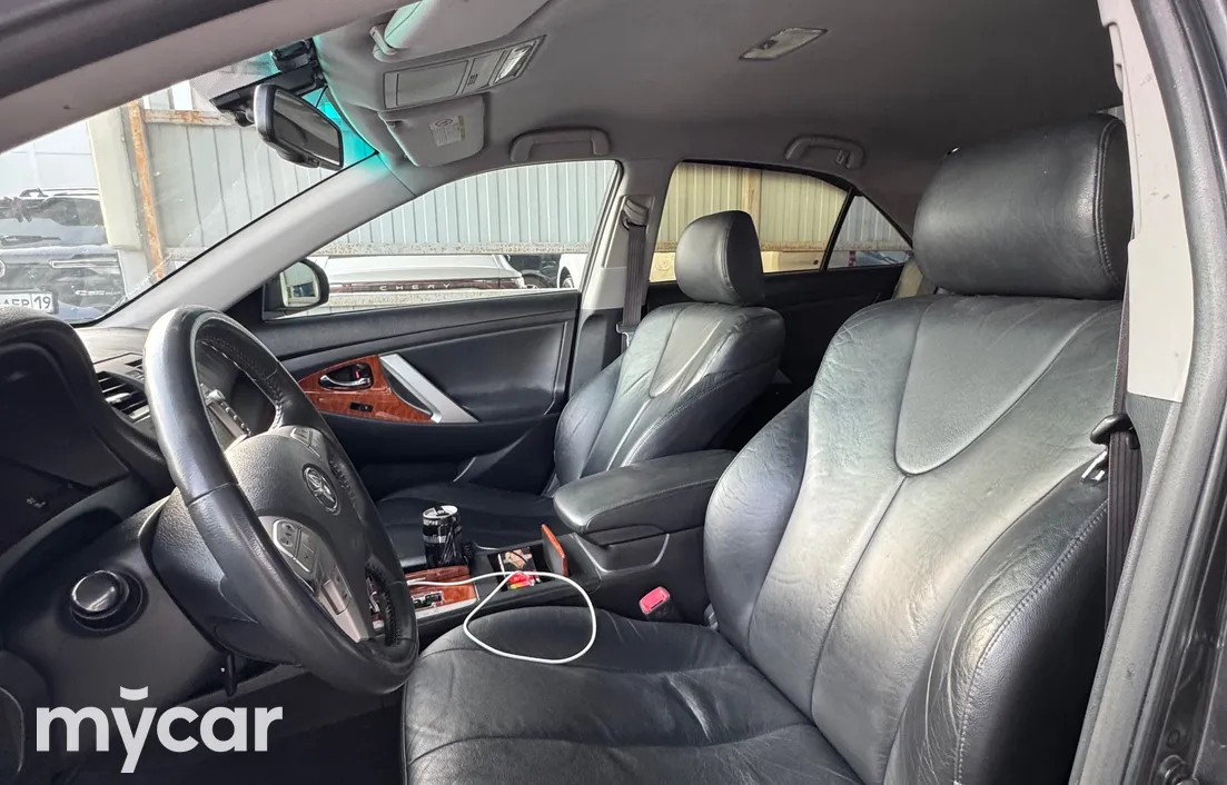 Toyota Camry 2011