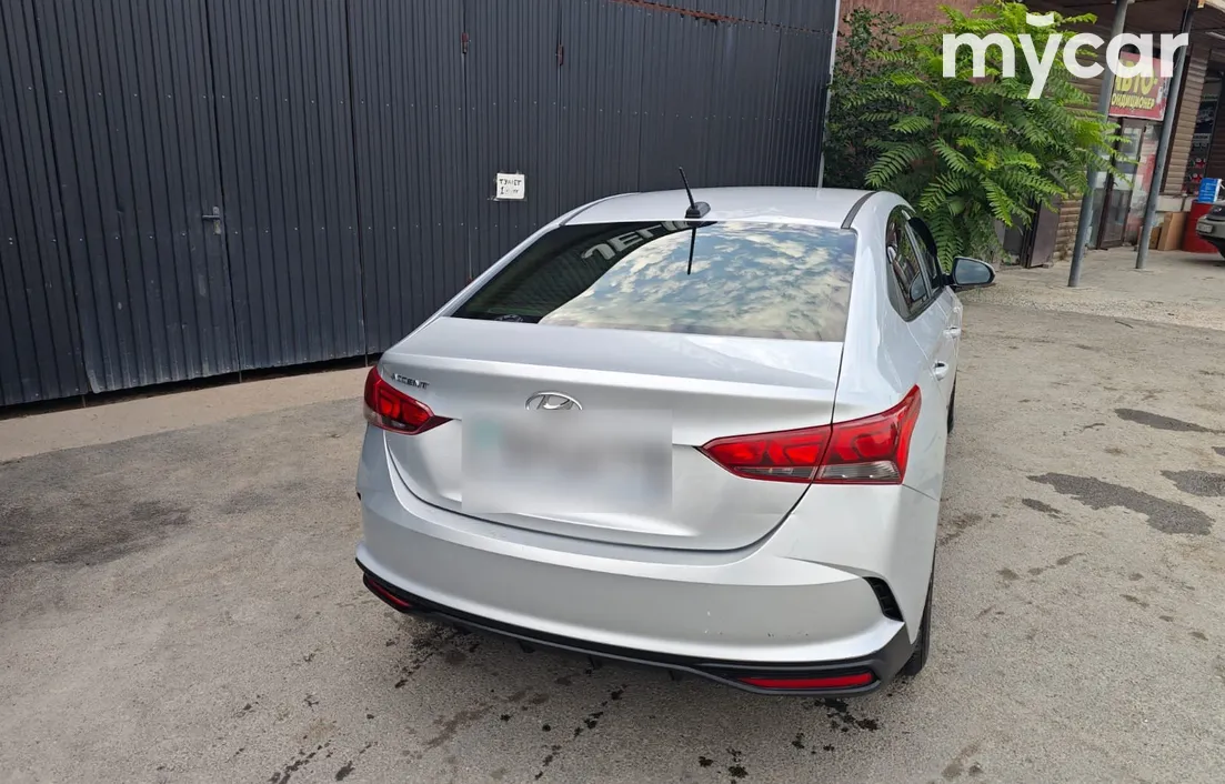 Hyundai Accent 2021