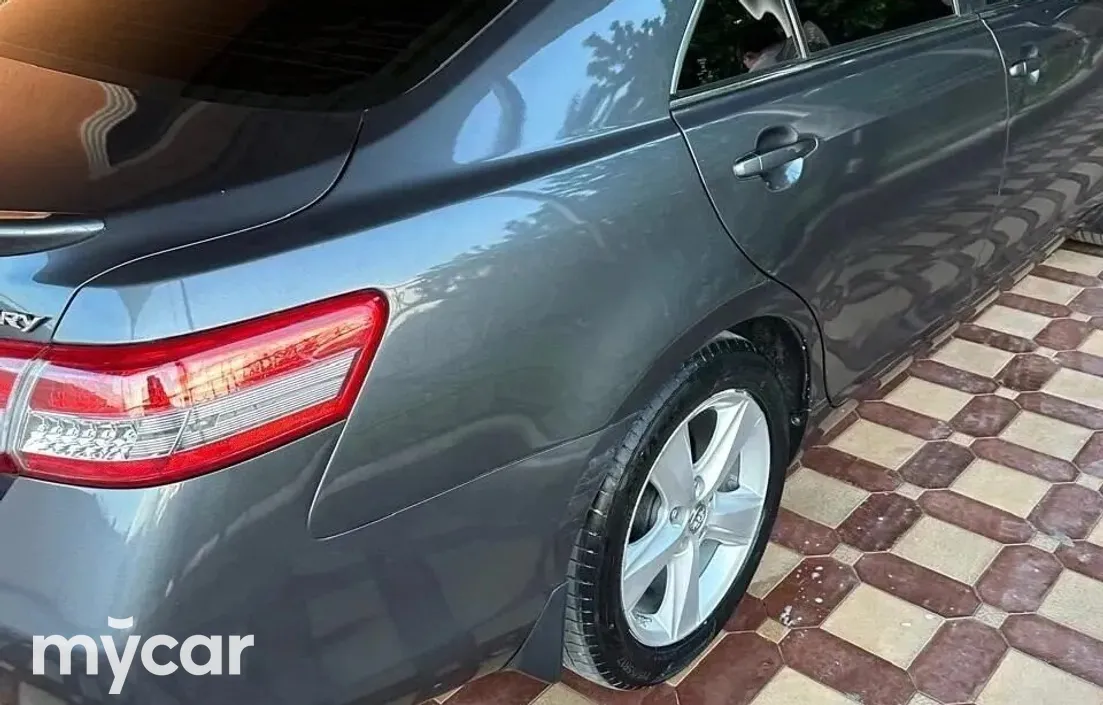 Toyota Camry 2010
