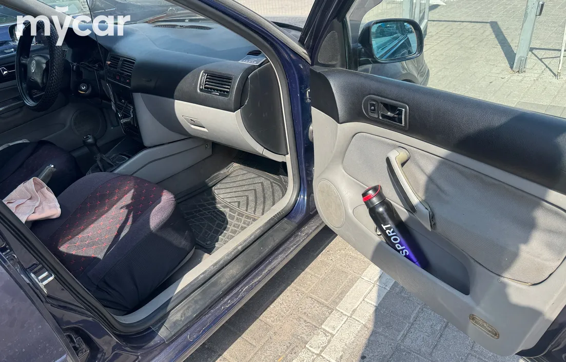 Volkswagen Bora 2000