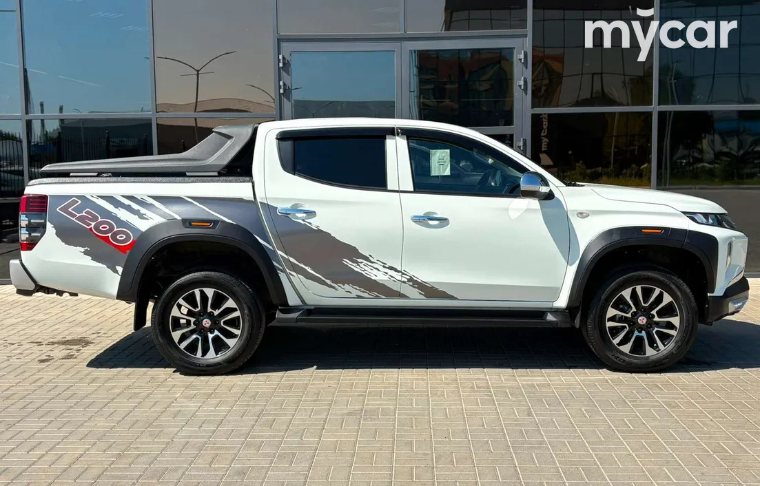 Mitsubishi L200 2023
