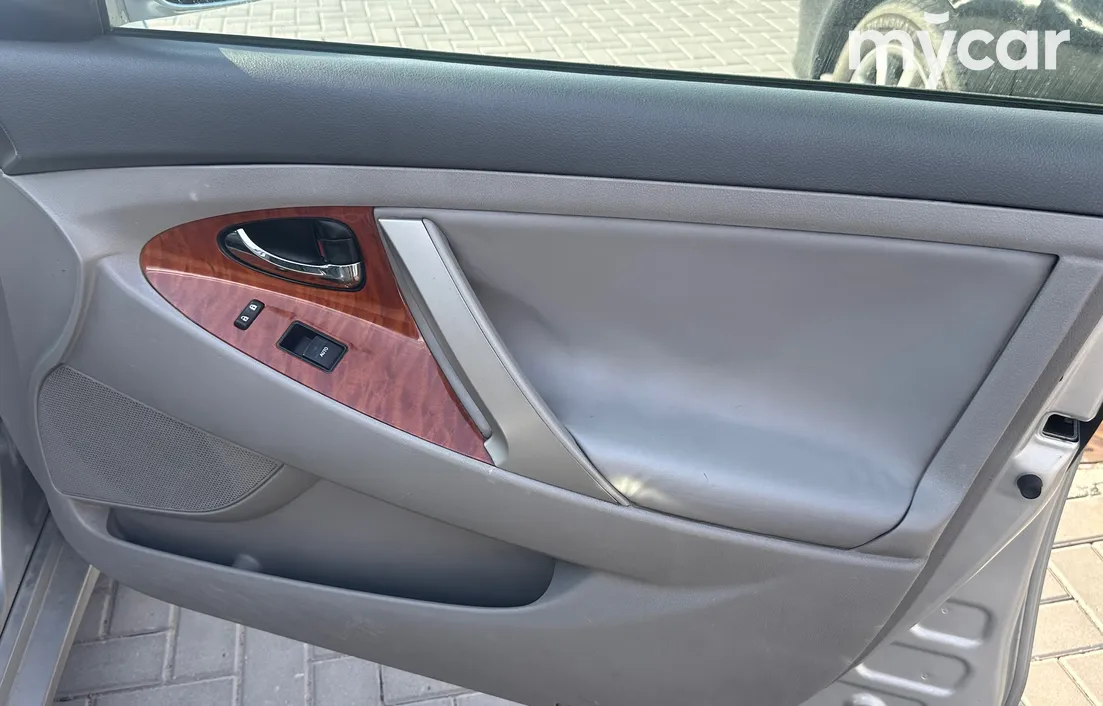 Toyota Camry 2010