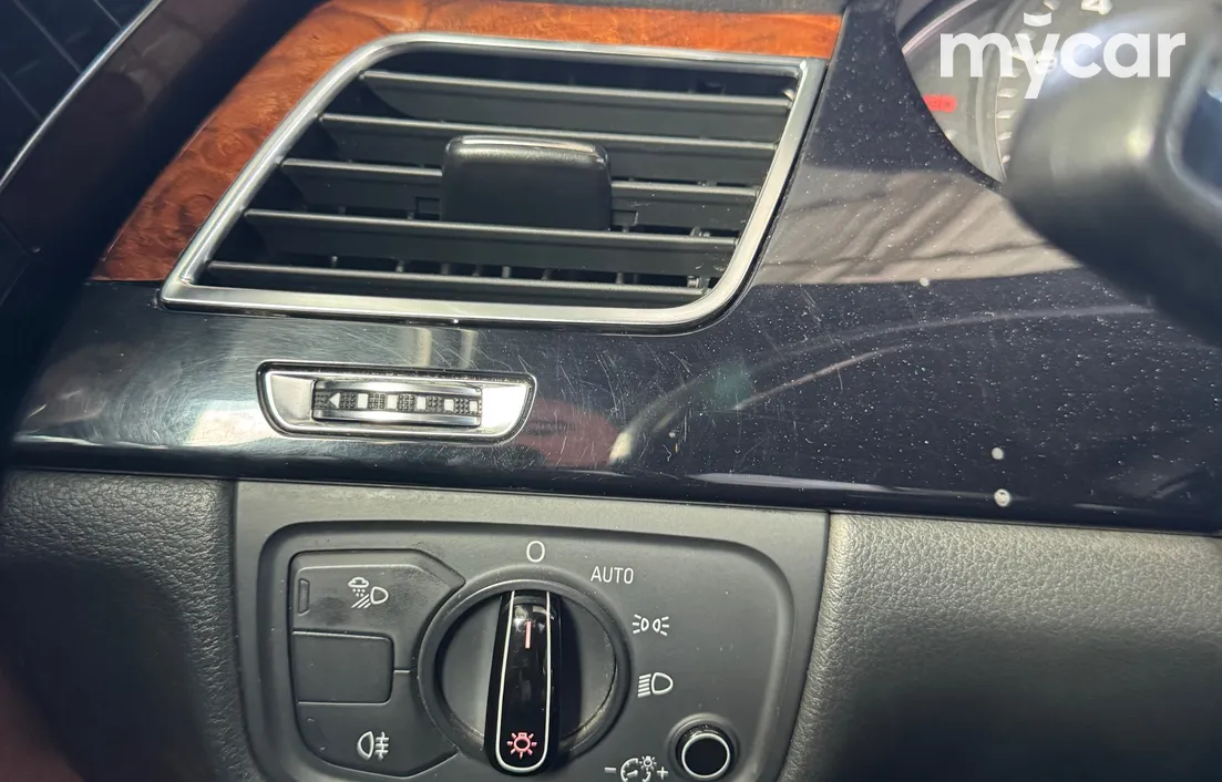 Audi A8 2011